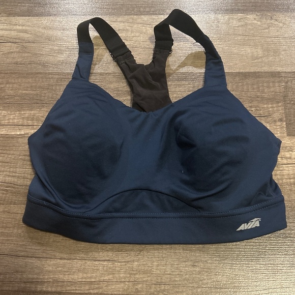 * 🤑💰🤑 3/$10.00 budle item 🤑💰🤑 Avia Sports Bra - Picture 1 of 5